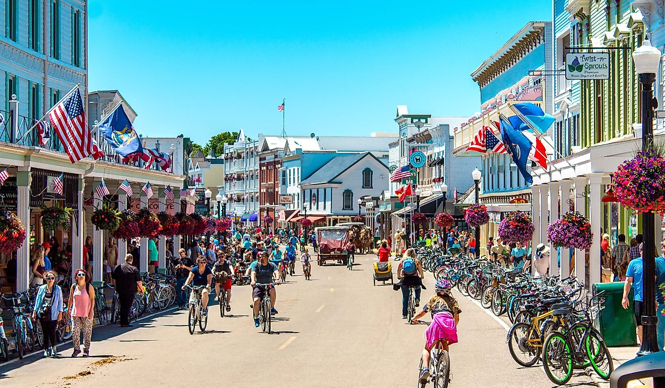 A busy day in downtown Mackinac Island, Michigan. Image credit: Michael Deemer / Shutterstock.com.