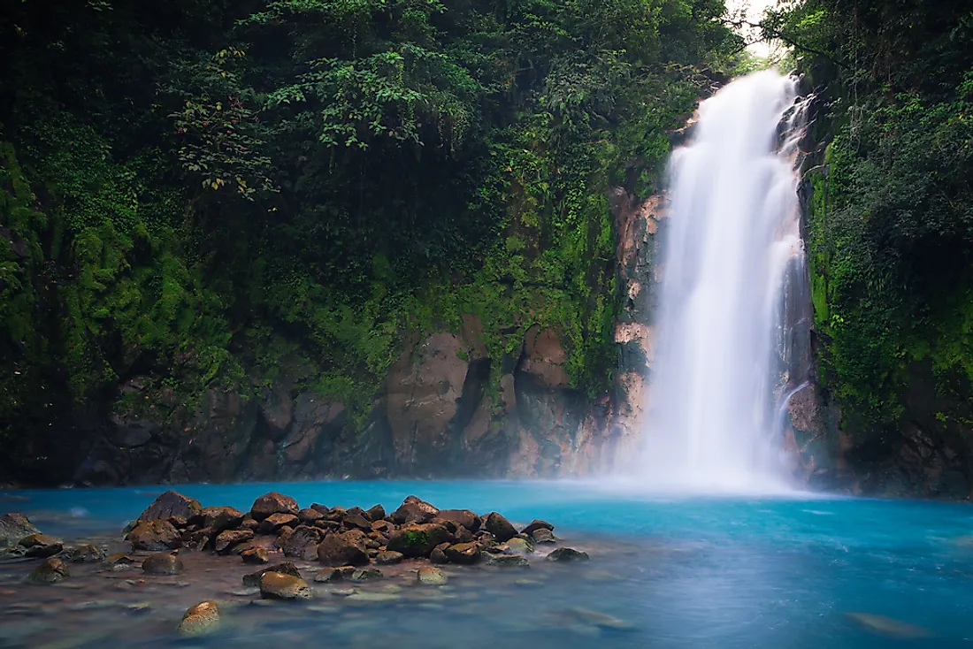 The unique color of the Rio Celeste.