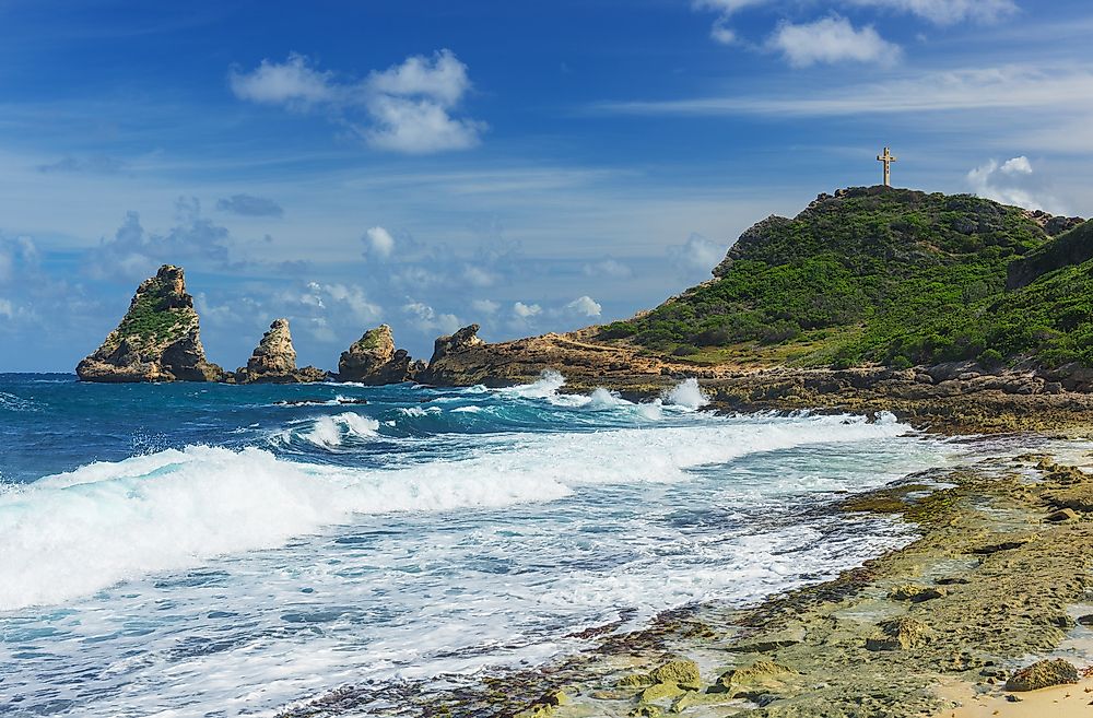 Unique rock formations of Pointe des Châteaux.