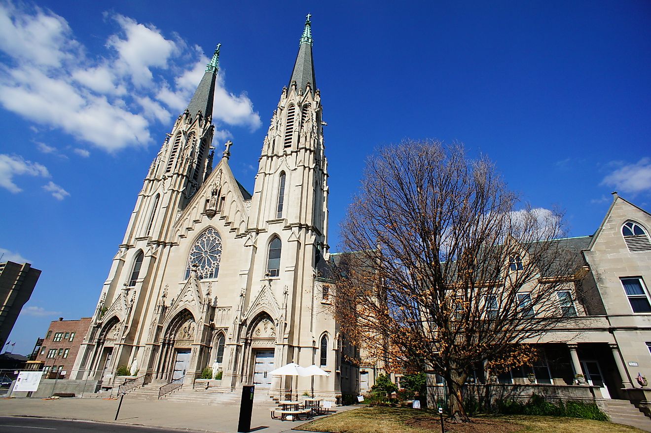 View of St. Mary's Catholic Church in the city of Indianapolis in Indiana. By Vintagejhan - Own work, CC BY-SA 3.0, https://commons.wikimedia.org/w/index.php?curid=28237101