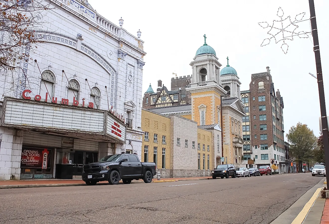 Downtown street in Paducah, Kentucky. Image credit Sabrina Janelle Gordon via Shutterstock