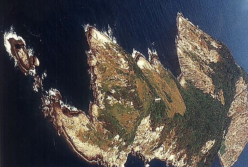 Ilha da Queimada Grande, as seen from above.