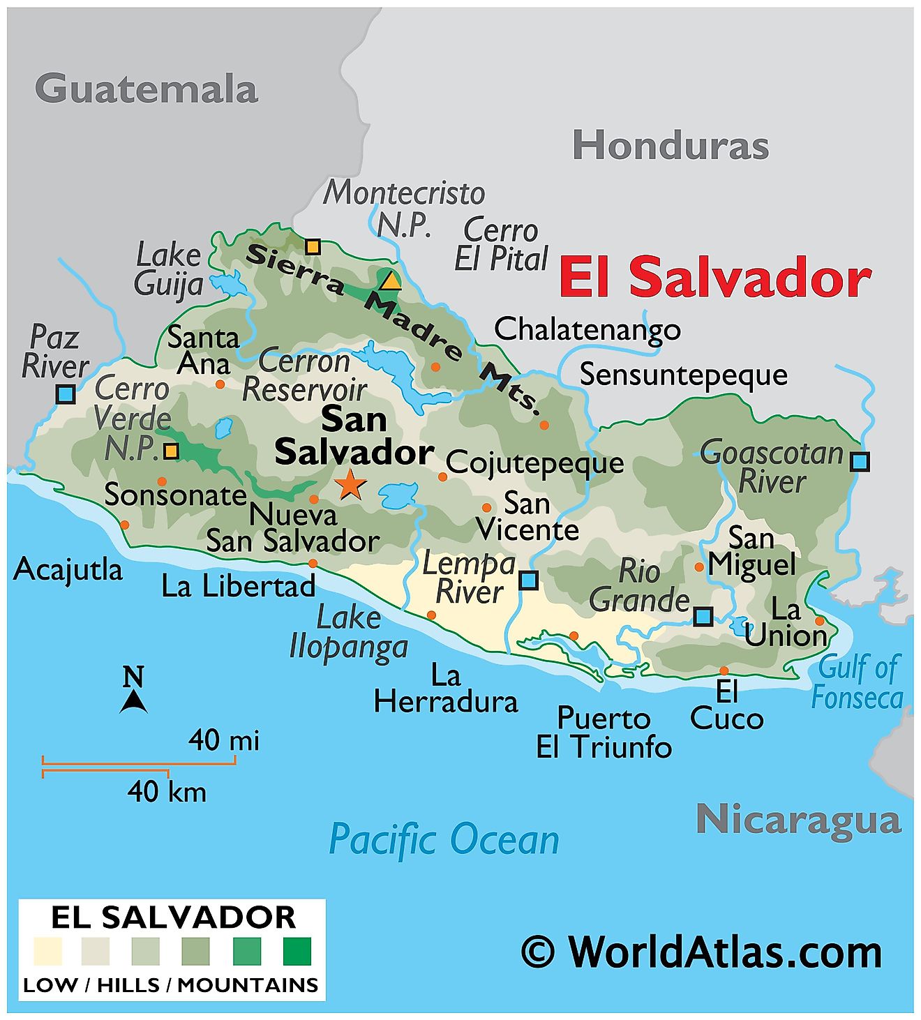 Mapa físico de El Salvador que muestra el relieve, los principales ríos y cadenas montañosas, los asentamientos importantes, los países limítrofes, etc.