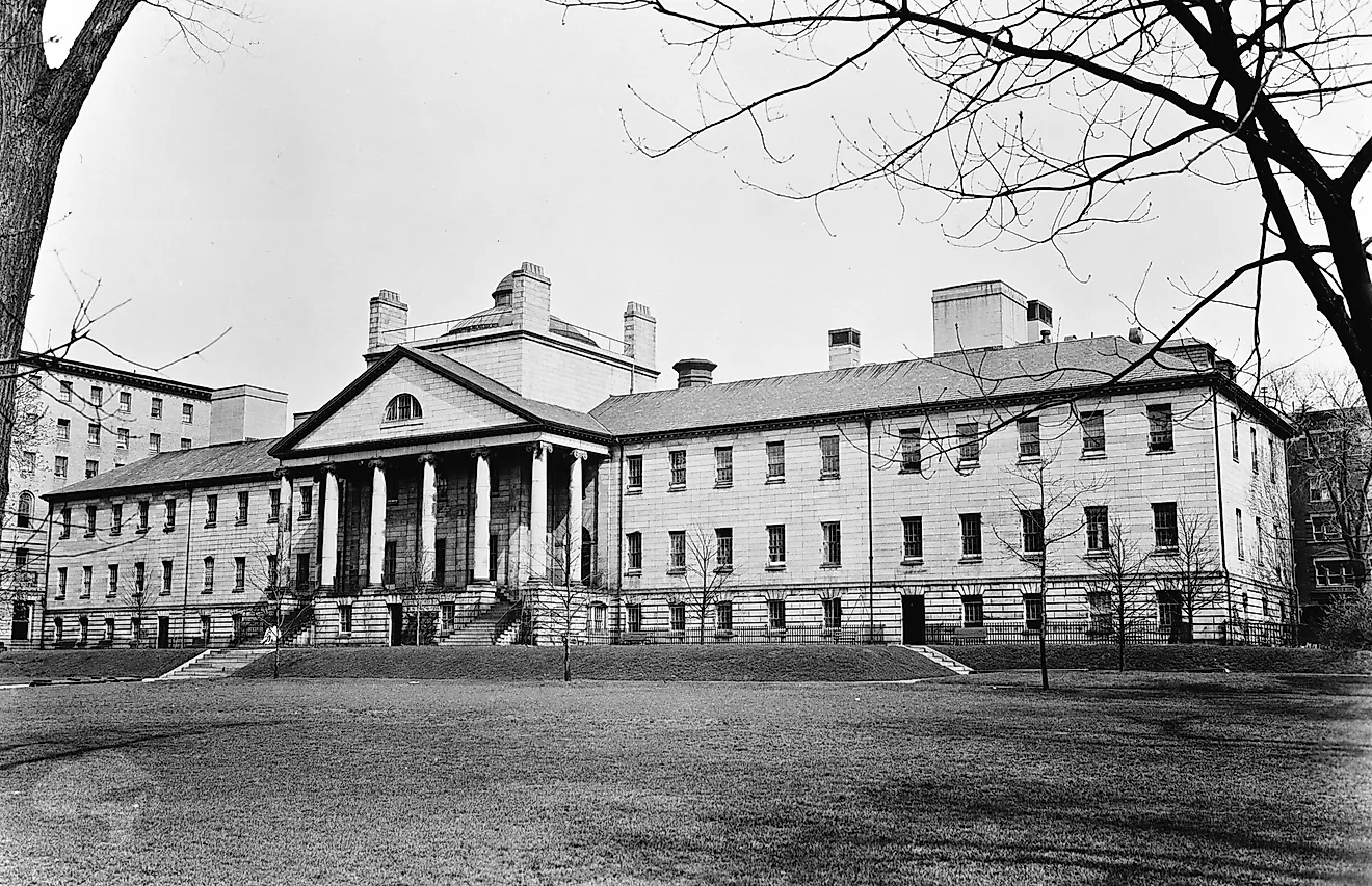 Photograph of Massachusetts General Hospital, Bulfinch Building, Fruit Street, Boston, Massachusetts