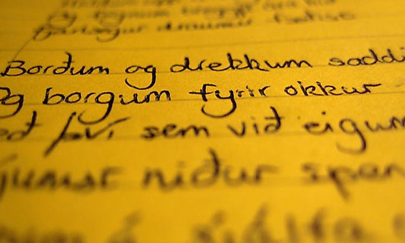 A handwriting extract; the Icelandic letters ð & þ are visible