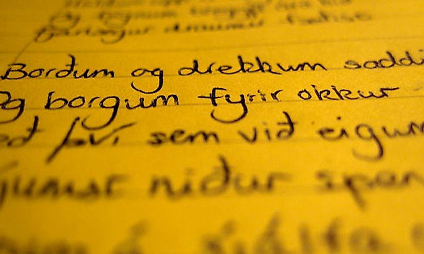 A handwriting extract; the Icelandic letters ð & þ are visible