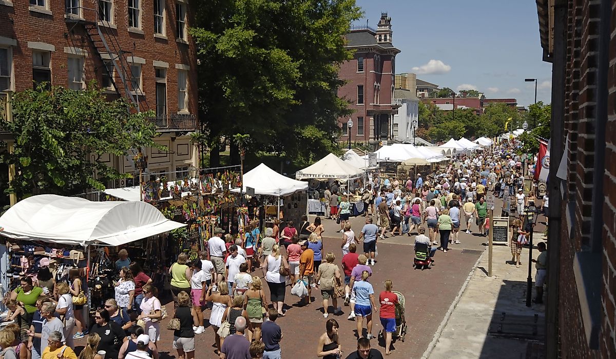 A summer street festival in St. Charles, Missouri. (Image credit Wirestock Creators via Shutterstock)
