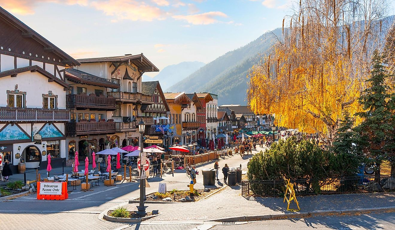 Autumn afternoon at the Bavarian themed village of Leavenworth, Washington. Editorial credit: Kirk Fisher / Shutterstock.com