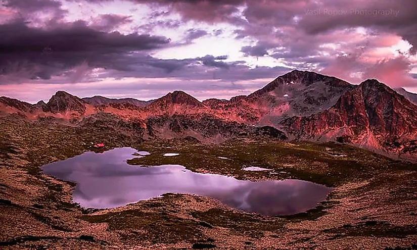 A sunset over the Tevno Vasilashko Lake in the Pirin National Park.