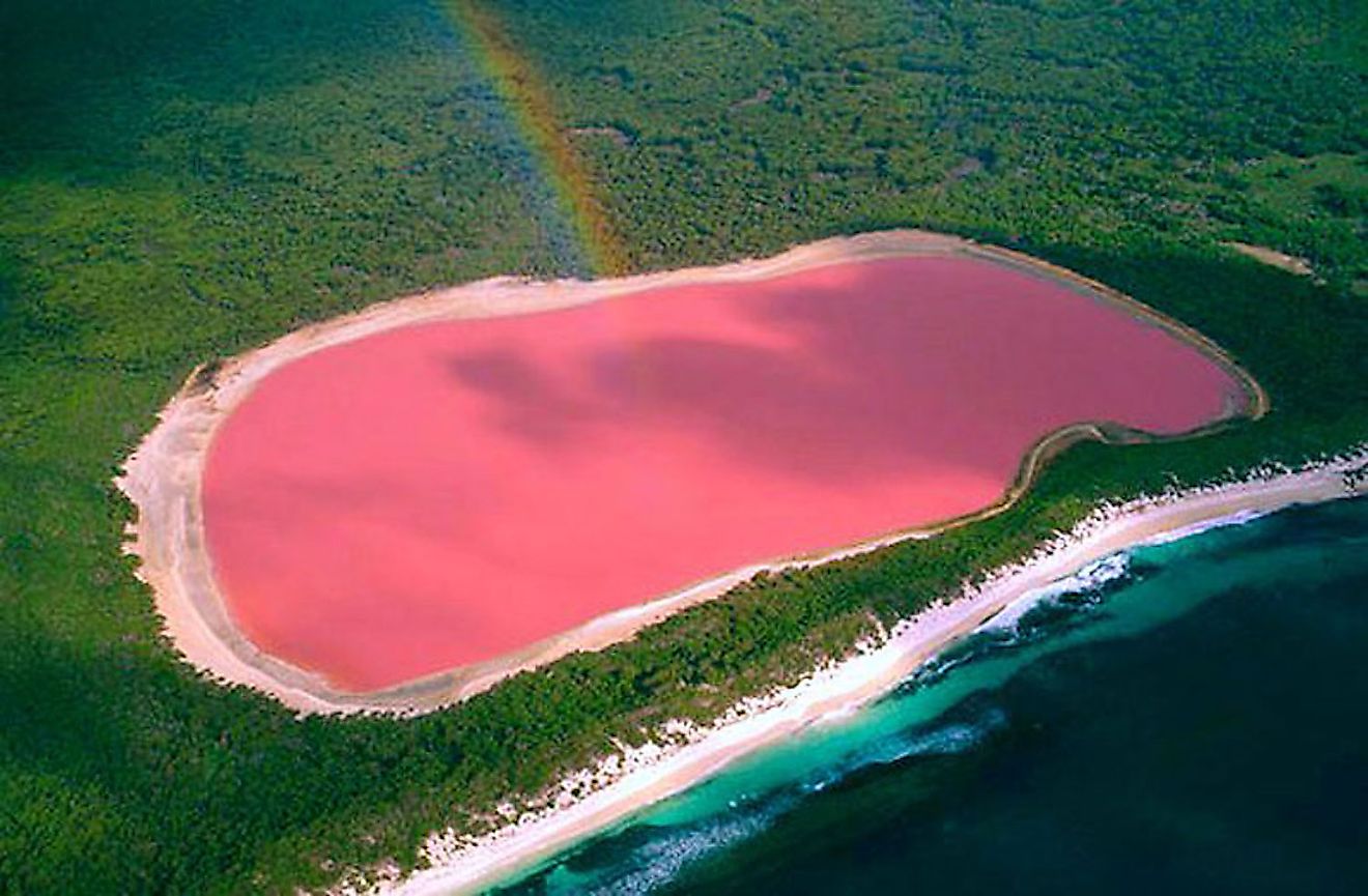 Lake Hiller. Image credit: Kurioziteti123/Wikimedia.org