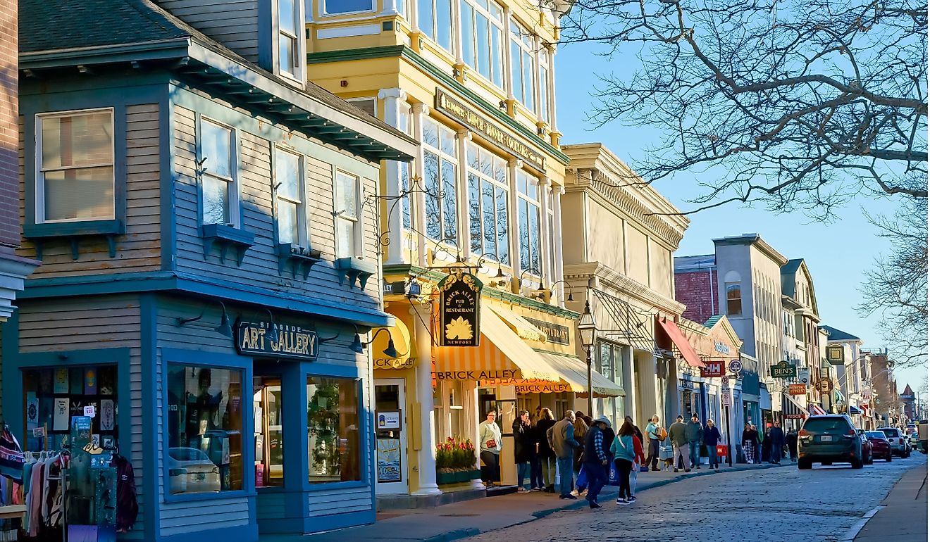 Rhode Island, United States: Business street of Thames Newport. Editorial credit: Yingna Cai / Shutterstock.com