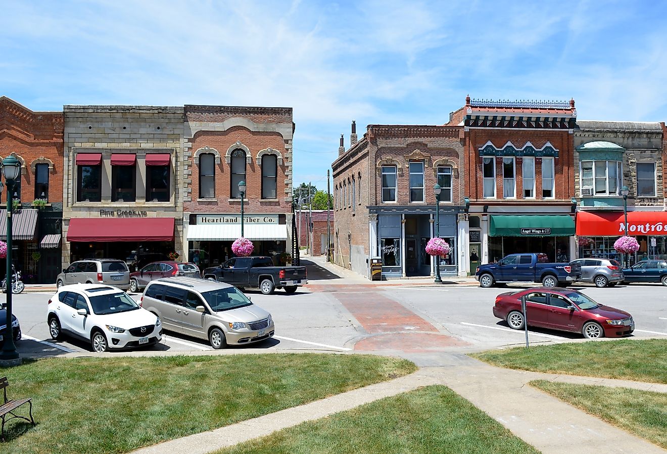 Downtown Winterset, Iowa. Image credit dustin77a via Shutterstock