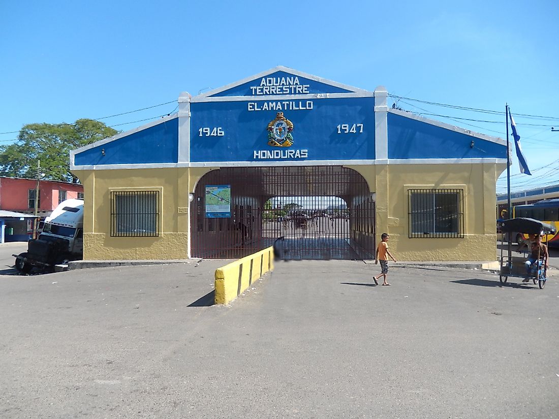 The El Amatillo border crossing between El Salvador and Honduras. 