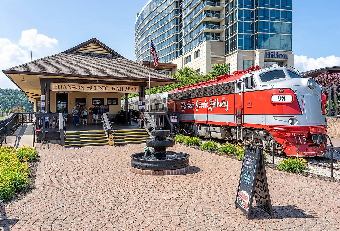 The vintage Branson Scenic Railway passenger train in Branson, Missouri. Editorial credit: Rosemarie Mosteller / Shutterstock.com