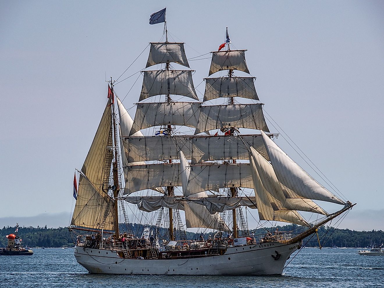 Cruising along the Halifax harbour can be a pleasure activity for the aged people. Image credit: Wayne Linton from Pixabay