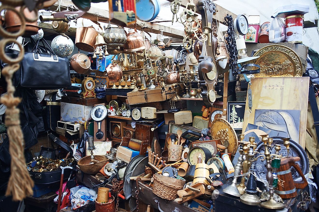 A thrift store for household items. Image credit: ivan_kislitsin/Shutterstock.com