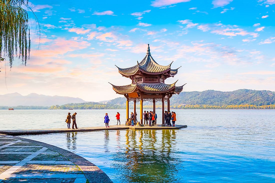West Lake, Hangzhou, China. 