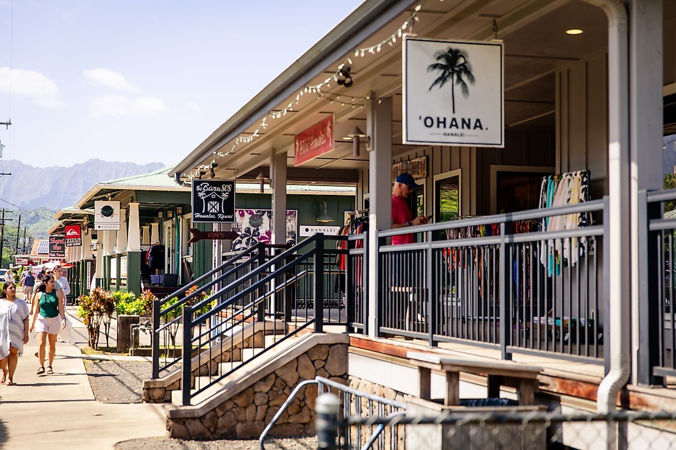 Downtown Hanalei, a beautiful town on the North Shore of the island of Kauai, Hawaii. (Editorial credit: bluestork / Shutterstock.com)