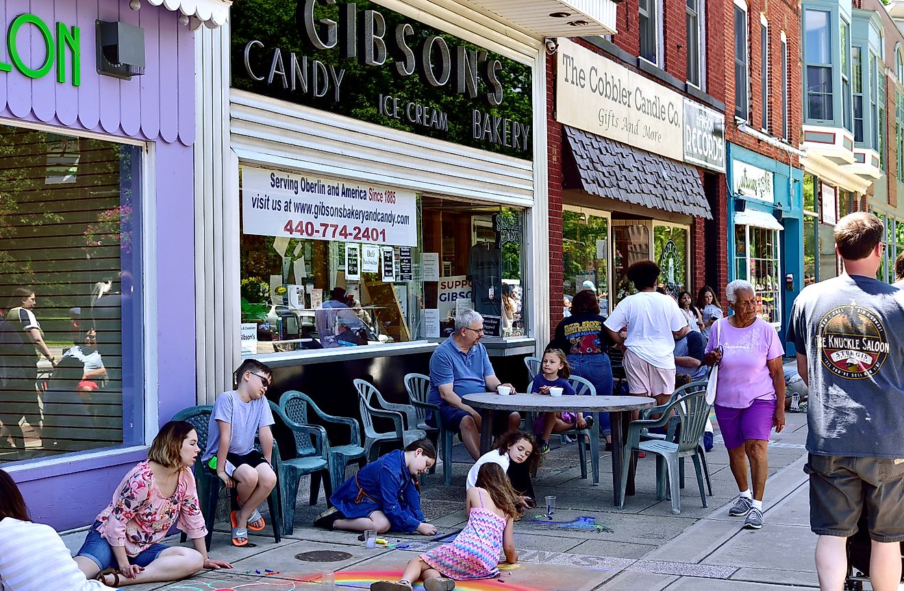 Street view in Oberlin, Ohio, via Michael T Hartman / Shutterstock.com