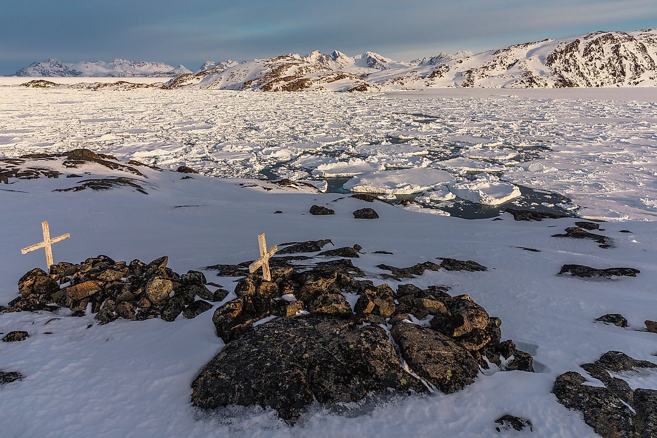 Due to the permafrost ground the Inuit bury their dead under stones on a small hill near Kulusuk. Image credit: Markus Trienke/Flickr.com