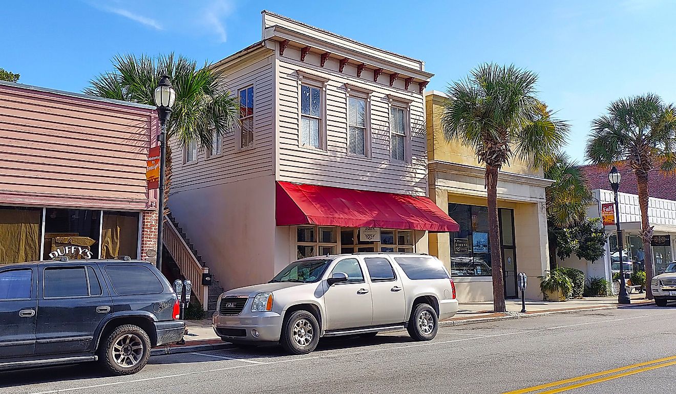 Main street in downtown Beaufort in the Lowcountry lined with palm trees. Editorial credit: Koapan / Shutterstock.com