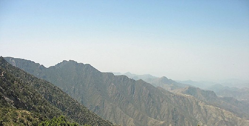 Jabal Sawda and its surrounding peaks.