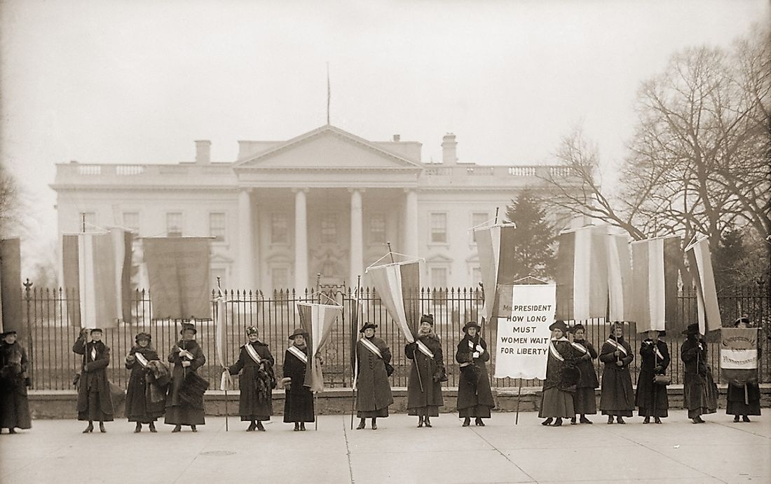 Members of the National Women's Party demonstrating at the White House in 1918.