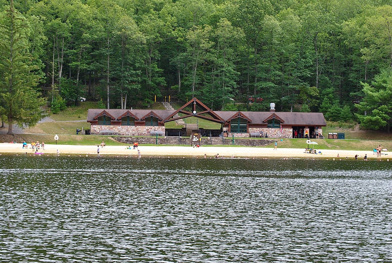 Poe State Park Beach In Penn. McCarraher's Photo 0p / Shutterstock.com