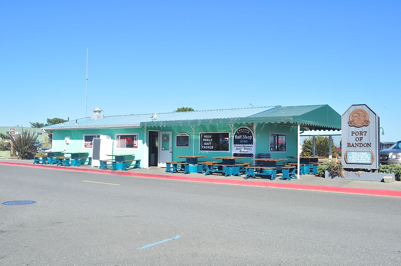Bandon, Oregon. Editorial Photo Credit: Joe Mabel, CC BY-SA 4.0, via Wikimedia Commons. 