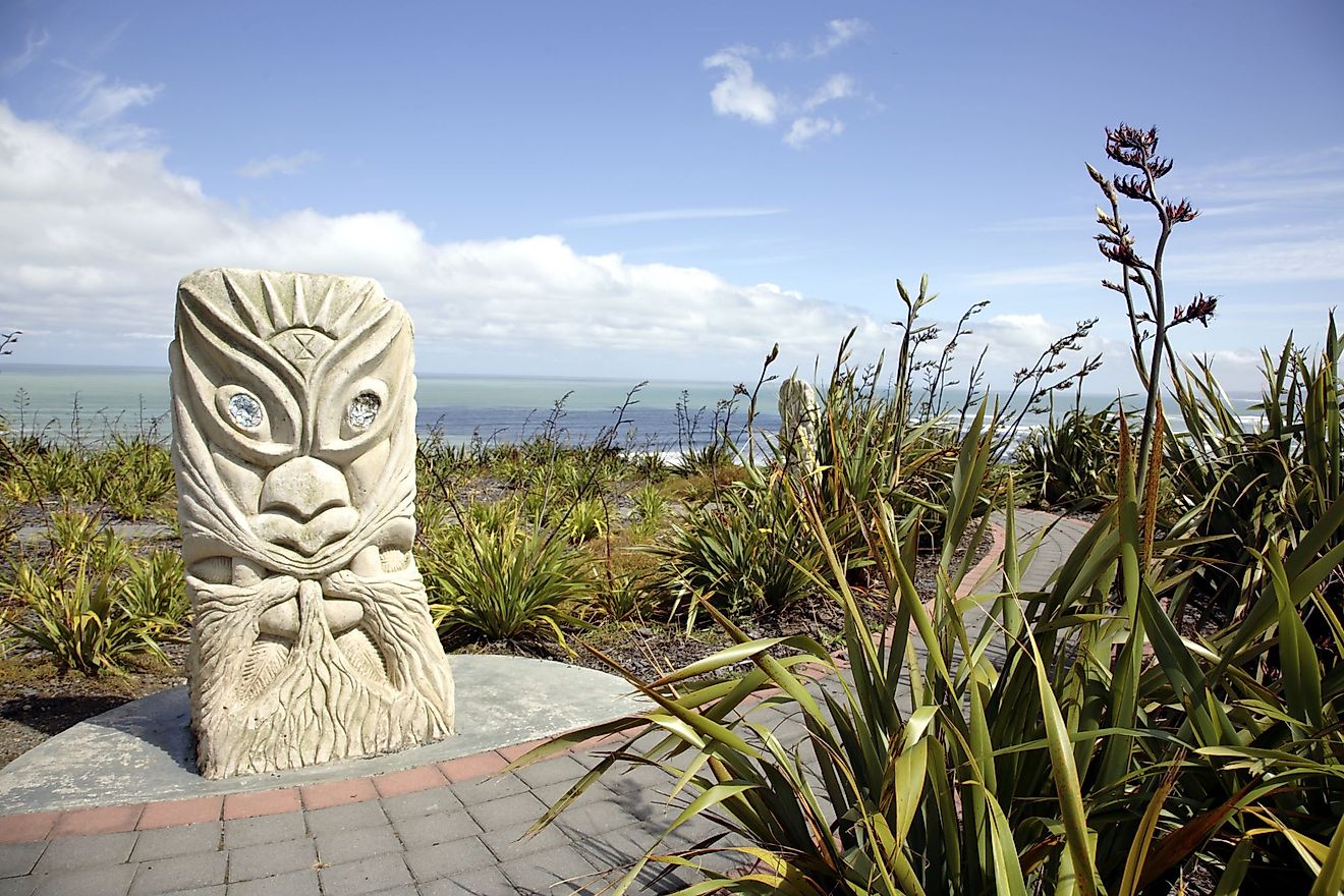Sculpture depicting the Māori god Tāwhiri in Raglan, New Zealand.