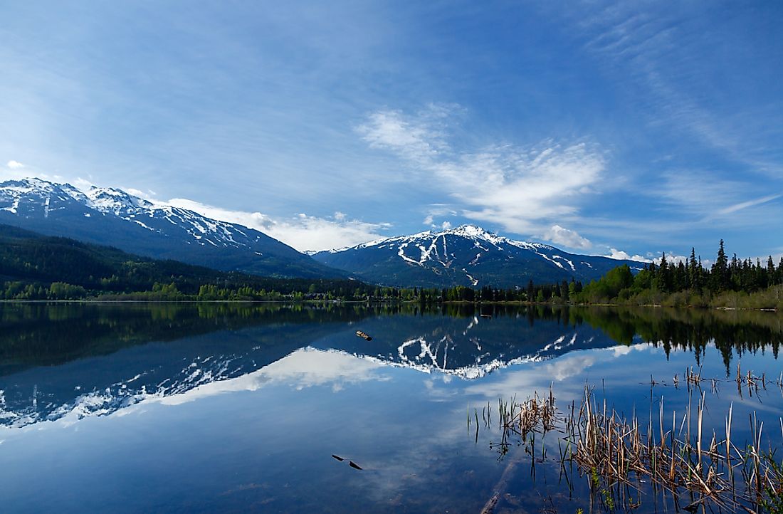 The view surrounding Blackcomb Mountain. 