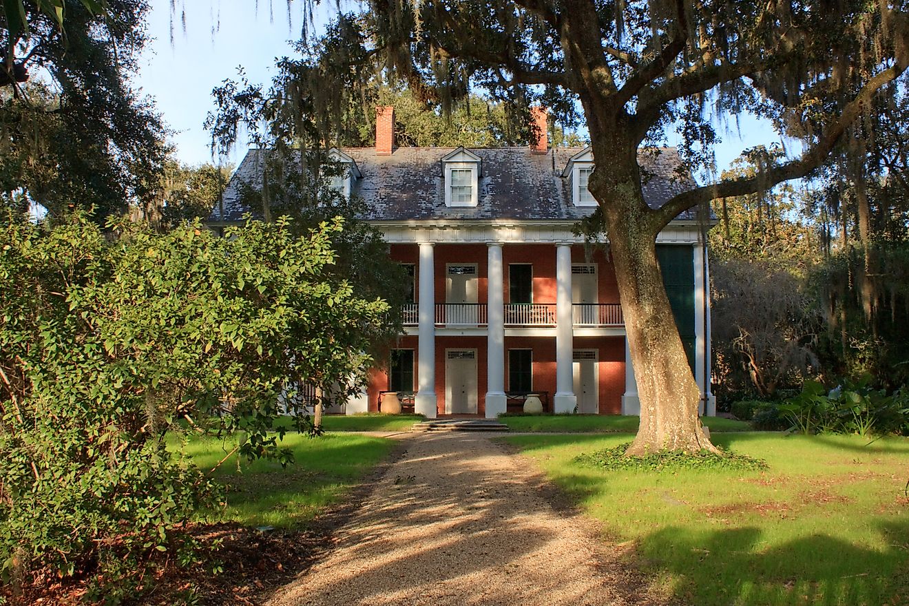 Shadows-on-the-Teche in New Iberia, Louisiana. (Editorial credit: danf0505 / Shutterstock.com)