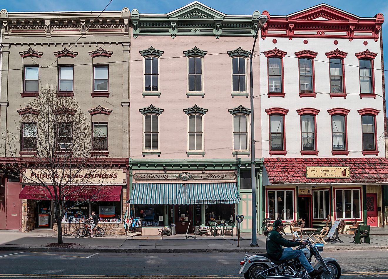 Main St with classic storefronts in Honesdale, Pennsylvania. Image credit Andrew F. Kazmierski via Shutterstock