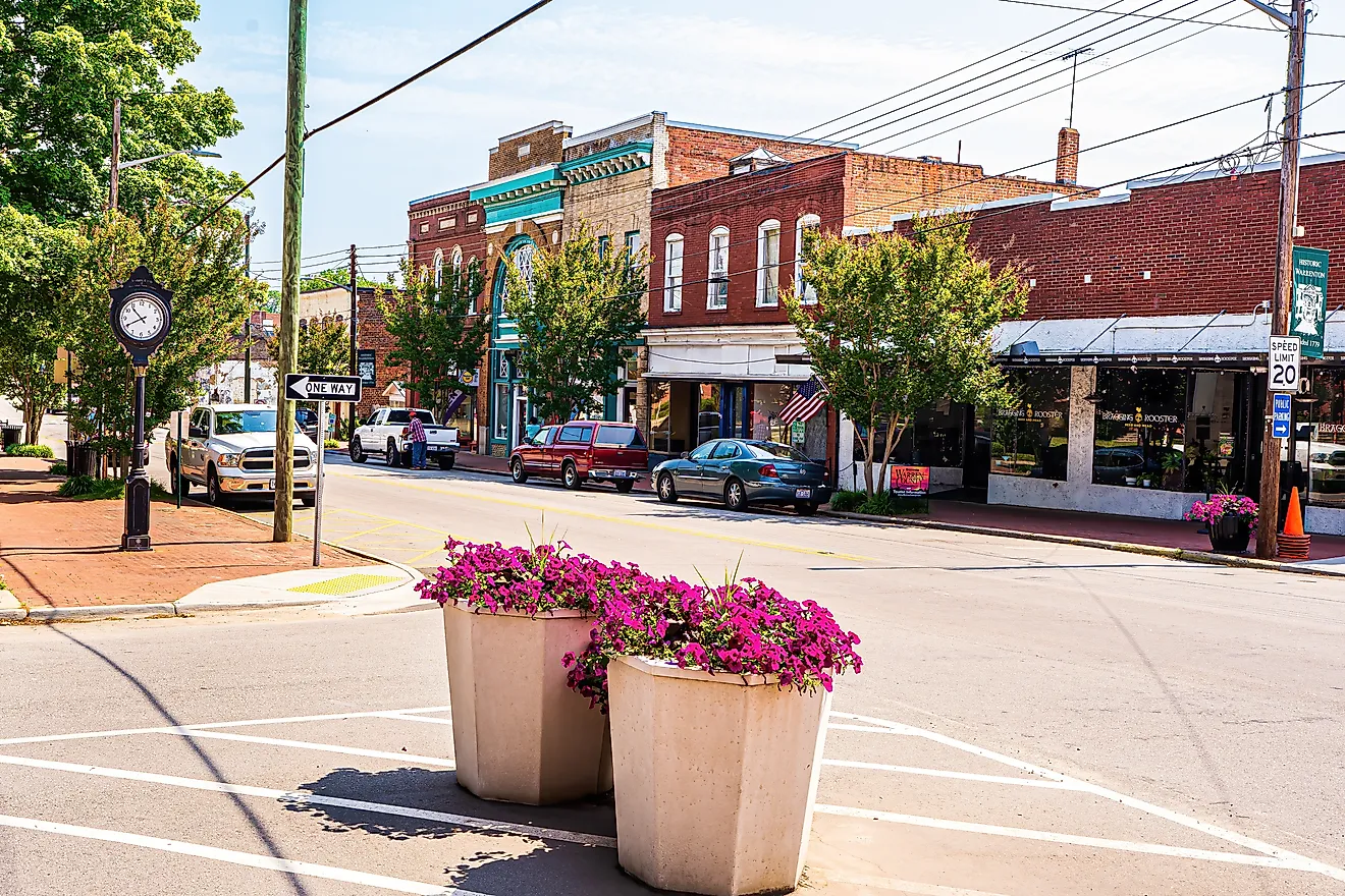 Warrenton, North Carolina: The Warrenton Downtown District is Decorated with Beautiful Flowers. Editorial credit: Wileydoc / Shutterstock.com