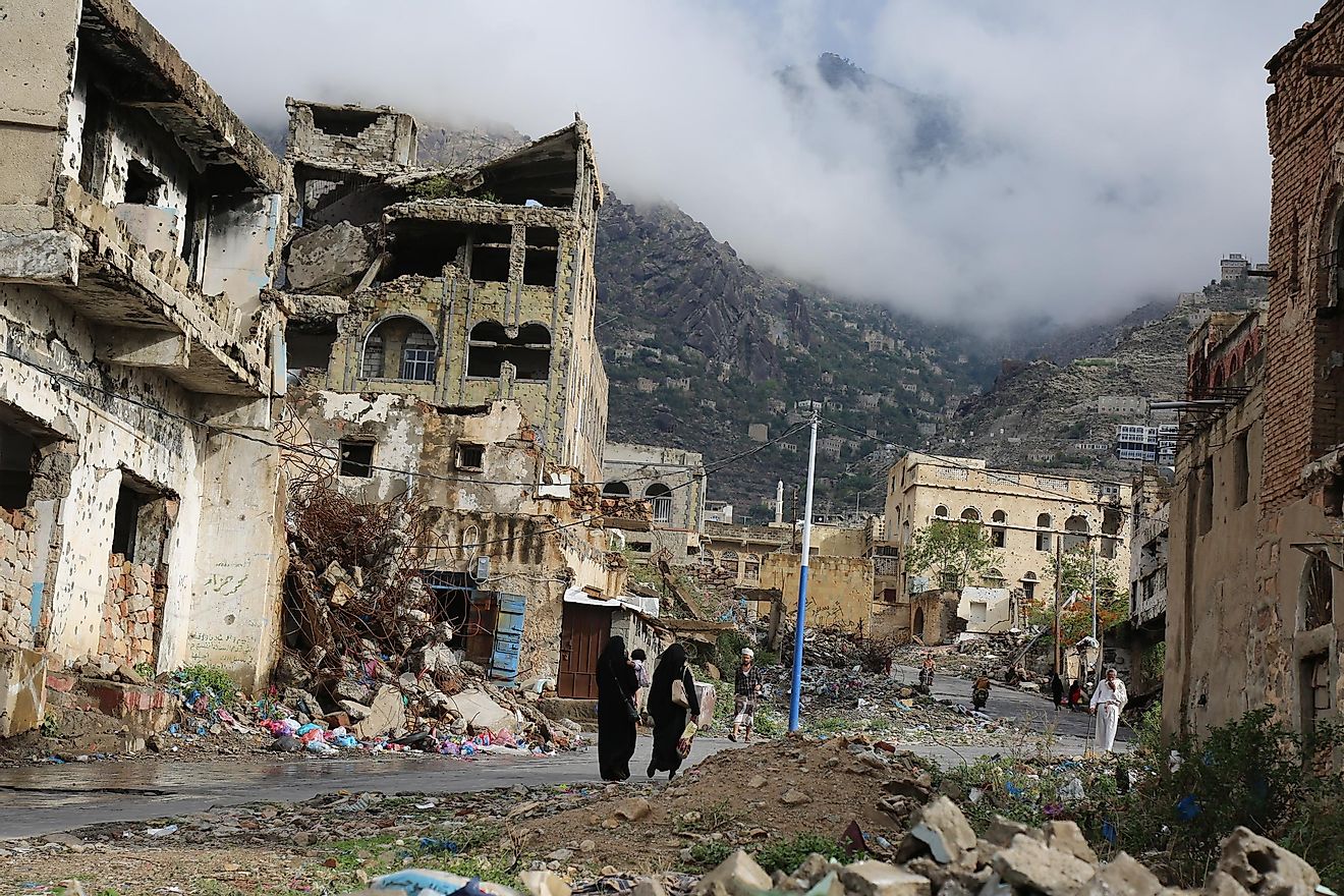 Homes damaged by war in Yemen. Editorial credit: akramalrasny / Shutterstock.com