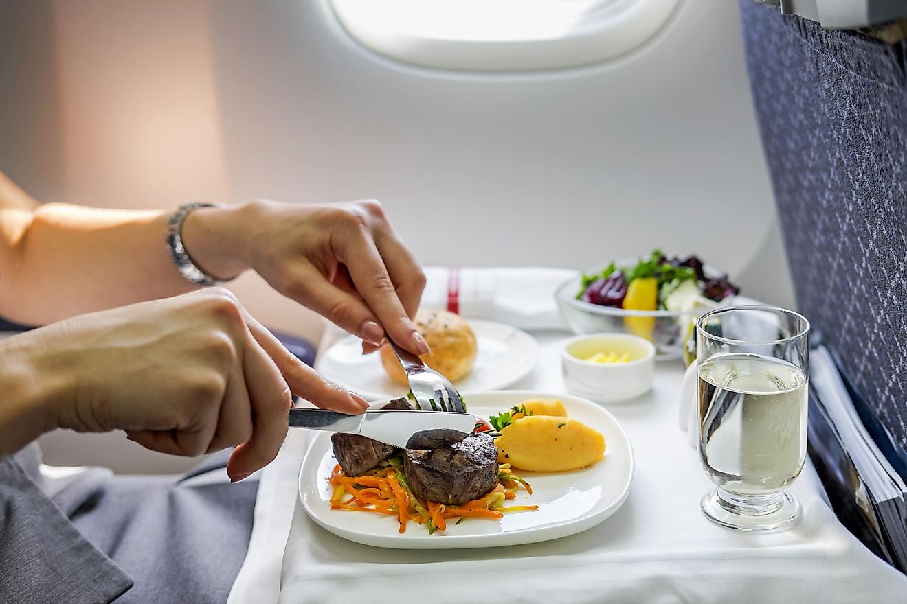 Se puede llevar comida en el avion
