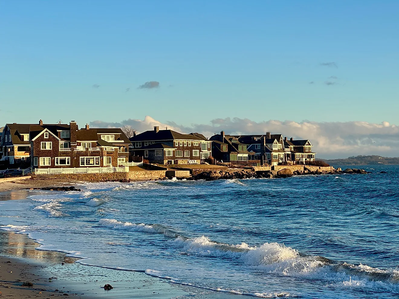 Groton, Connecticut, Atlantic Ocean. Via Shutterstock / Rachel Rose Boucher.