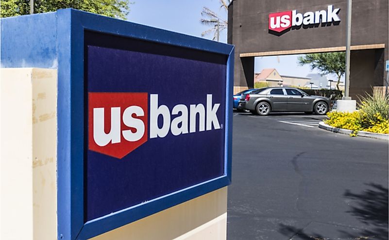 U.S. Bank and Loan Branch. Editorial credit: Jonathan Weiss / Shutterstock.com
