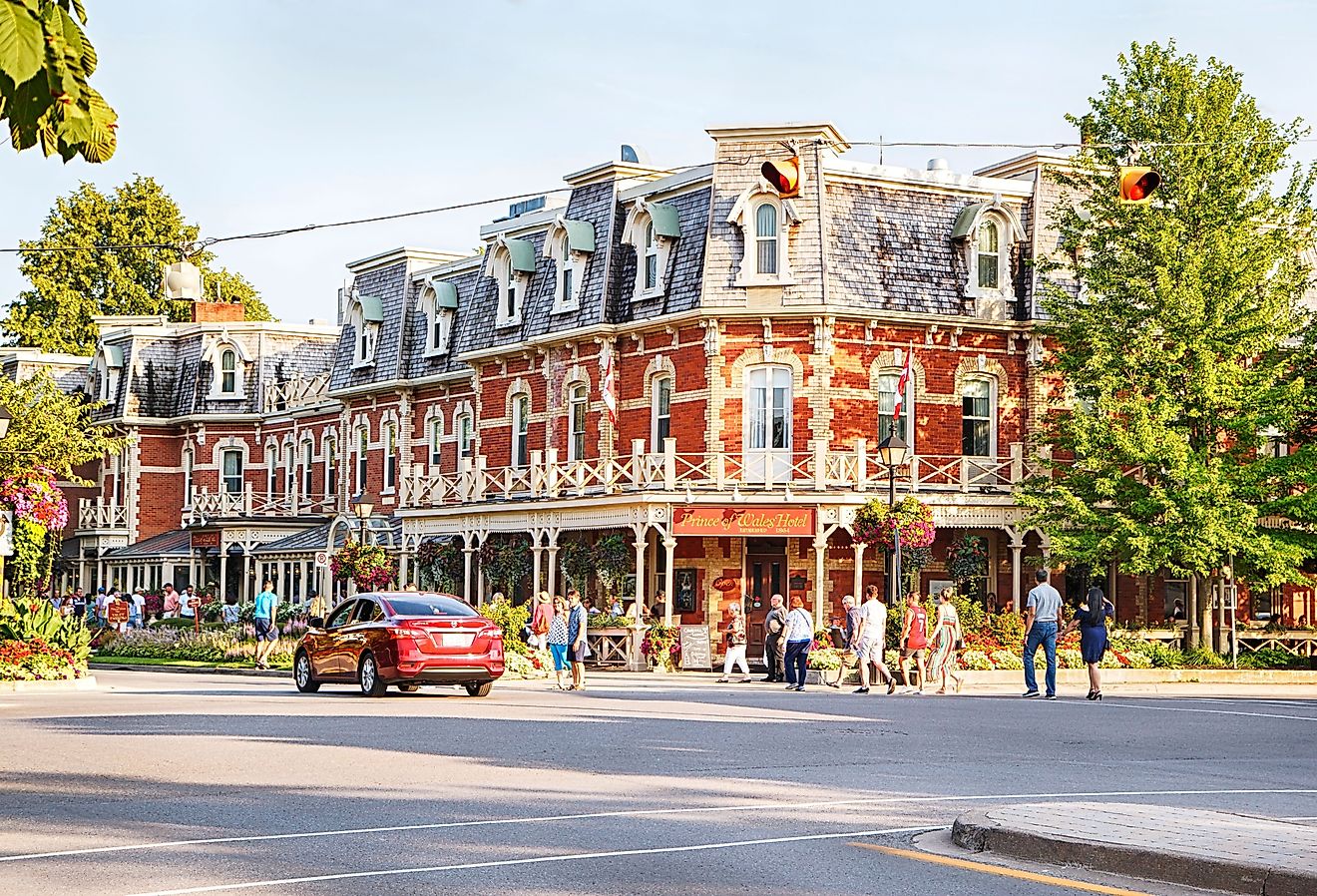 Prince of Wales Hotel with horse carriage in Niagara On The Lake, Ontario, Canada. Image credit AnjelikaGr via Shutterstock