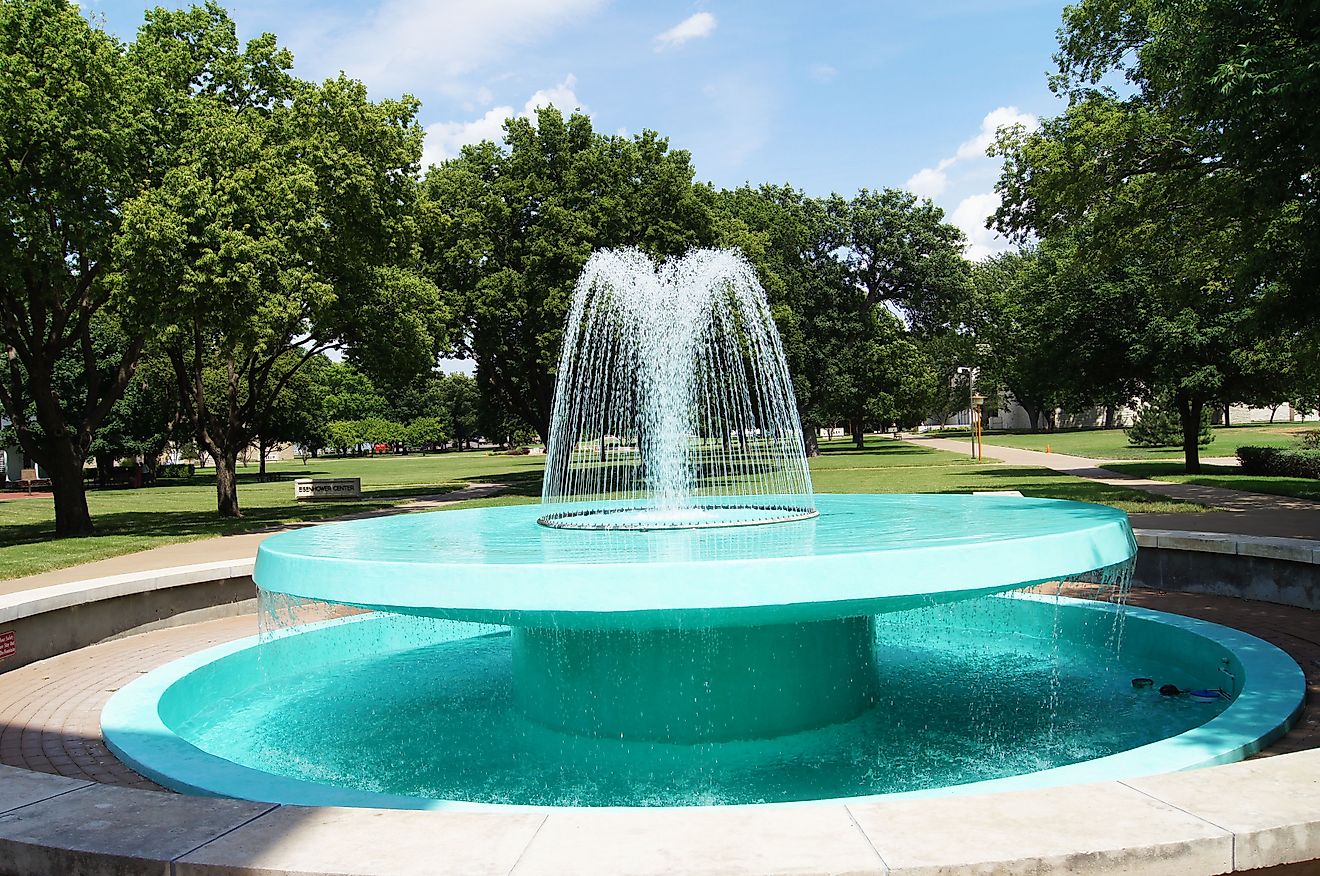 The Eisenhower Fountain in Abilene, Kansas. Barbara Kalbfleisch / Shutterstock.com