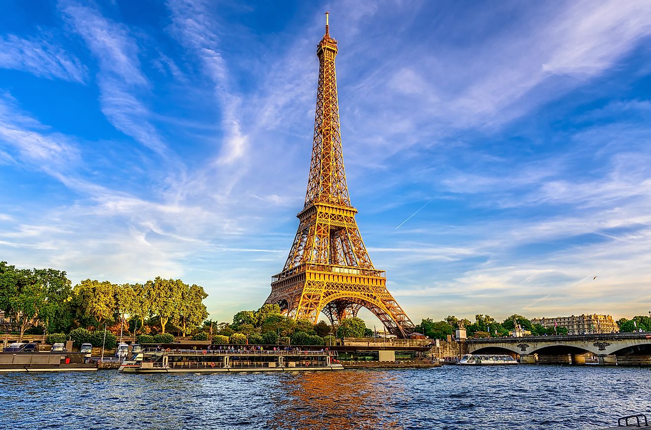 tourist attractions near paris