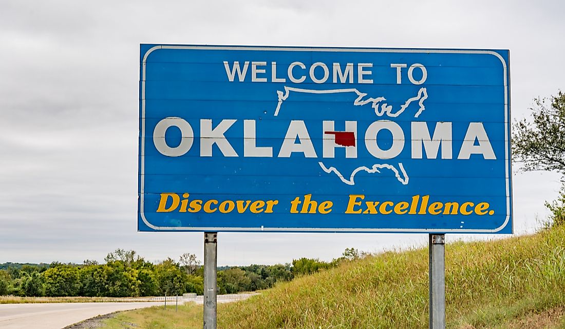 Welcome sign at the Oklahoma state border. 