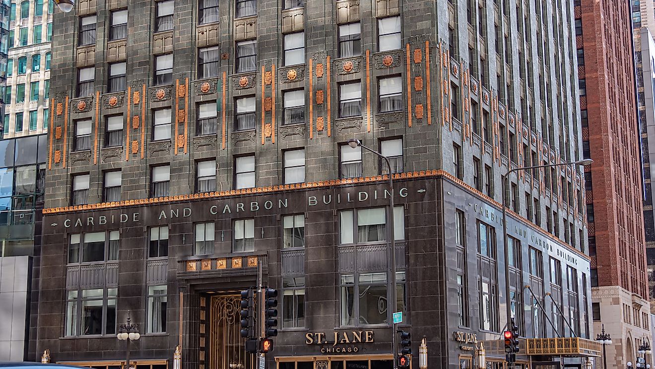 Carbide and Carbon building in Chicago. Image credit: 4kclips/Shutterstock.com