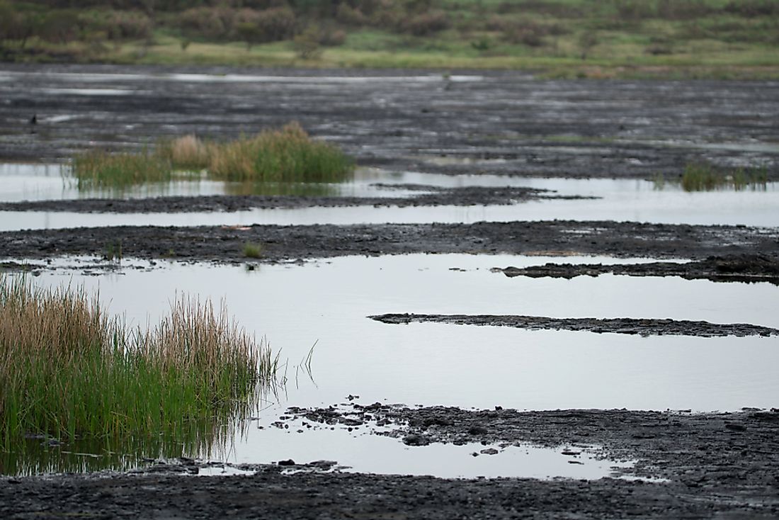 Pitch Lake contains natural deposits of asphalt.