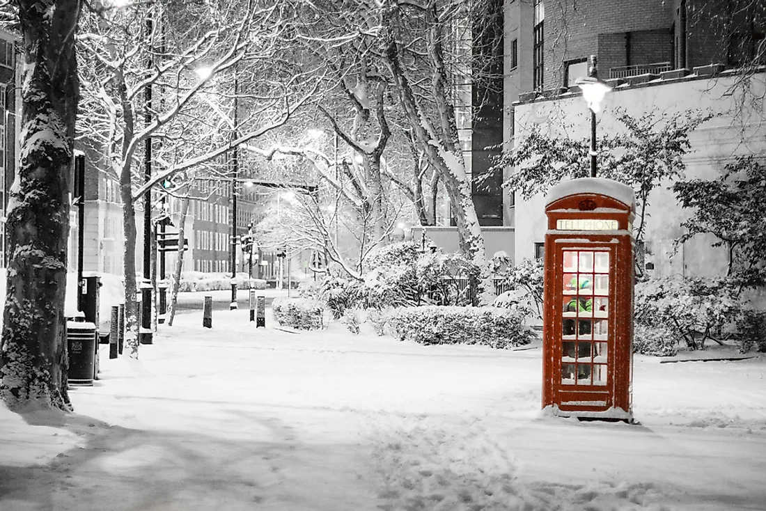 A rare snowfall seen in London. 