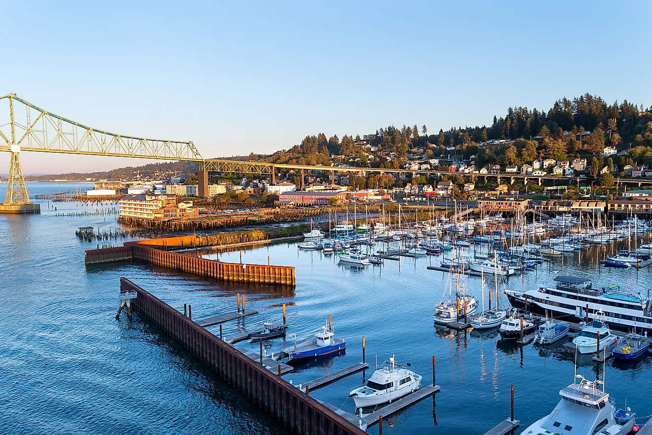 The West Mooring Basin Marina in Astoria, Oregon. Image: Debbie Ann Powell / Shutterstock.