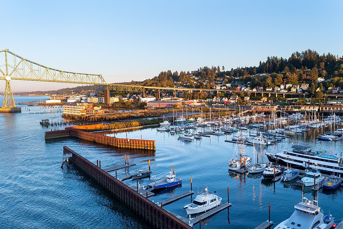 The West Mooring Basin Marina in Astoria, Oregon. Image: Debbie Ann Powell / Shutterstock.