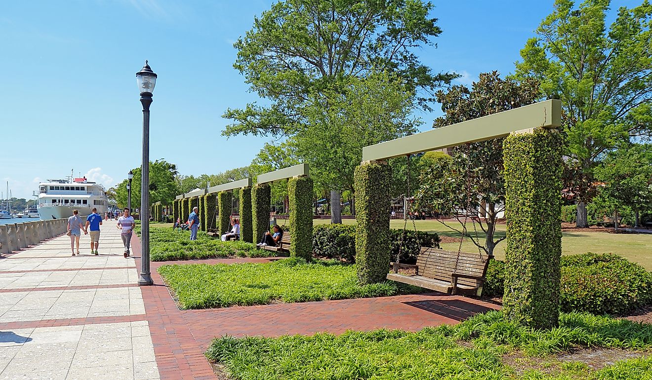 Henry C. Chambers Waterfront Park in Beaufort, South Carolina. Editorial credit: Stephen B. Goodwin / Shutterstock.com
