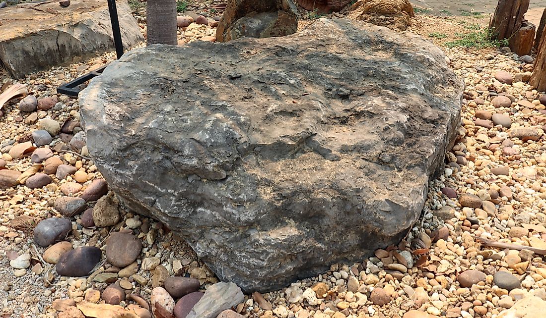 An oncolite stone. 