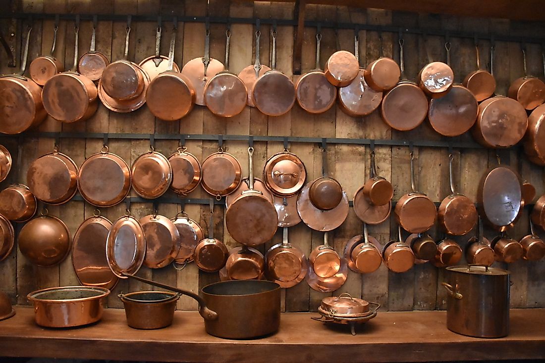 Copper housewares rank among the top 1,000 most traded products in the world. 